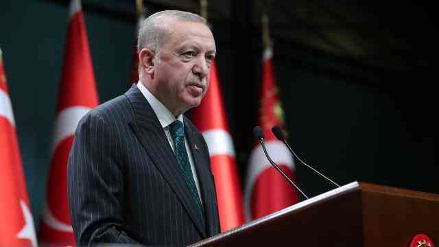 Cumhurbaşkanı Erdoğan'dan ABD'ye F-35 tepkisi: "Ya uçaklarımızı verecekler ya da parayı"