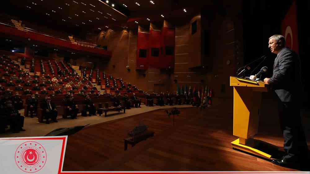 Bakan Akar, MSÜ 2020-2021 Eğitim ve Öğretim Yılı ve Harp Enstitüleri Açılış Töreni'nde konuştu